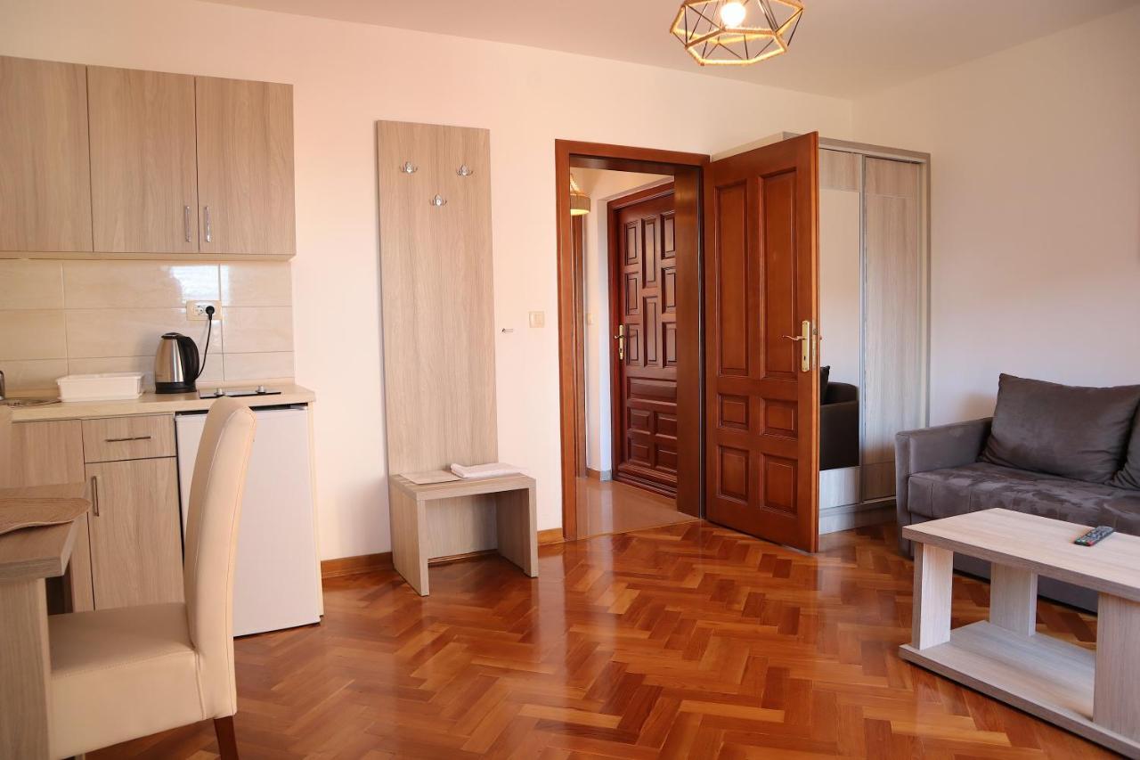 بودفا Villa Kosta المظهر الخارجي الصورة