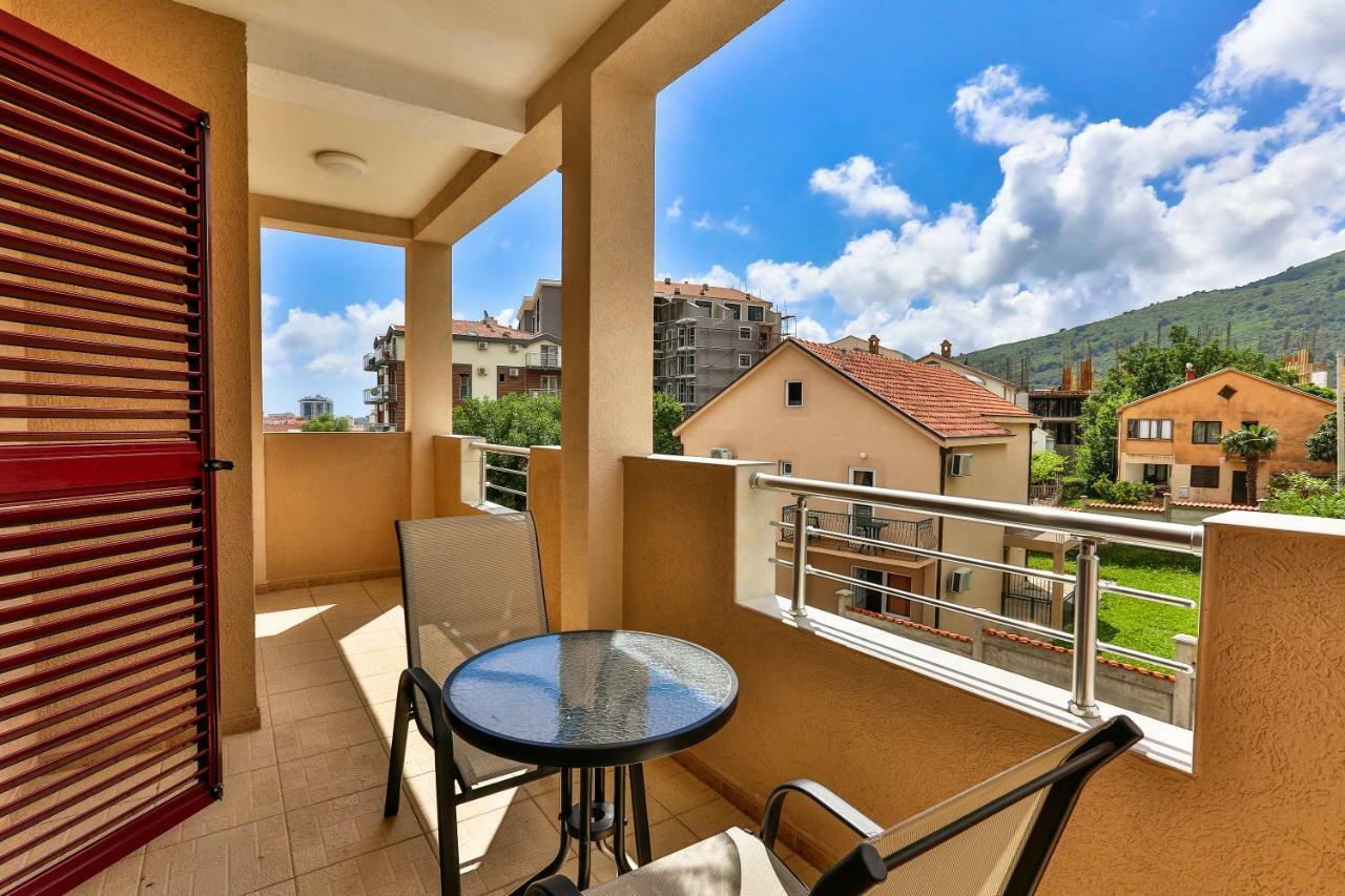 بودفا Villa Kosta المظهر الخارجي الصورة